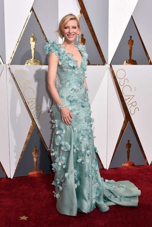 Η Cate Blanchett με φόρεμα Armani Prive, το 2016.