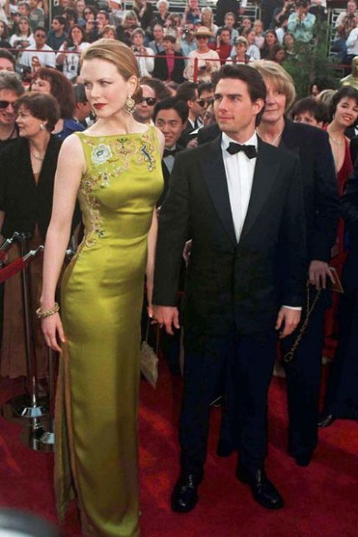 Η Nicole Kidman με φόρεμα John Galliano for Christian Dior, το 1997.