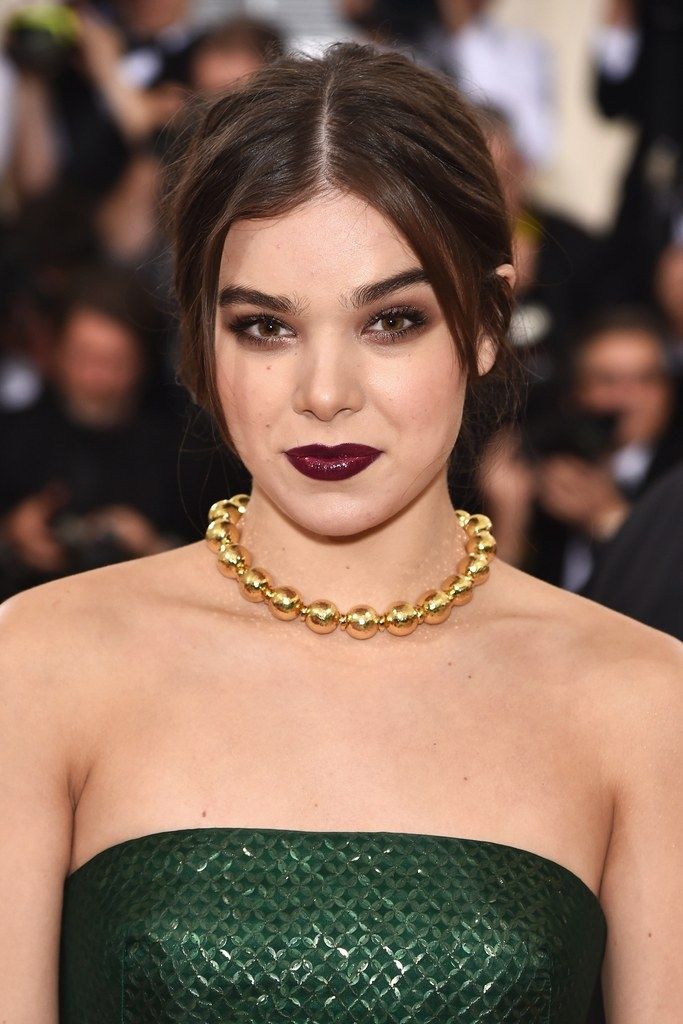 Met Gala Beauty: Αυτή ήταν η πιο hot απόχρωση που φόρεσαν στα χείλη τους οι stars!