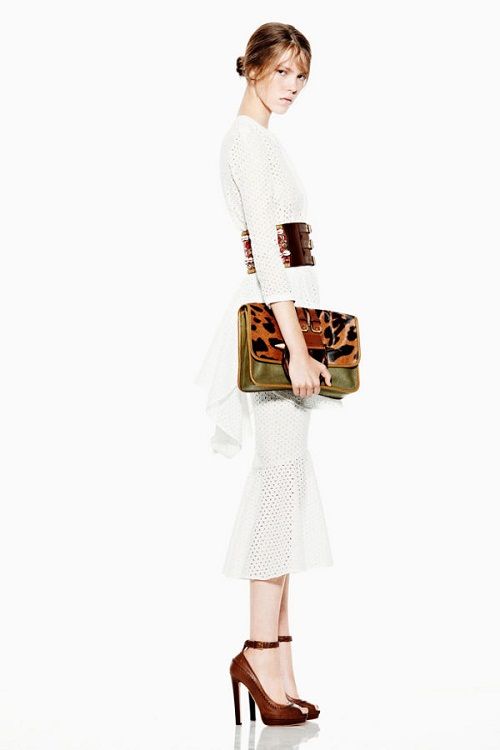 Leighton Meester: μαθήματα styling με βρετανική σφραγίδα