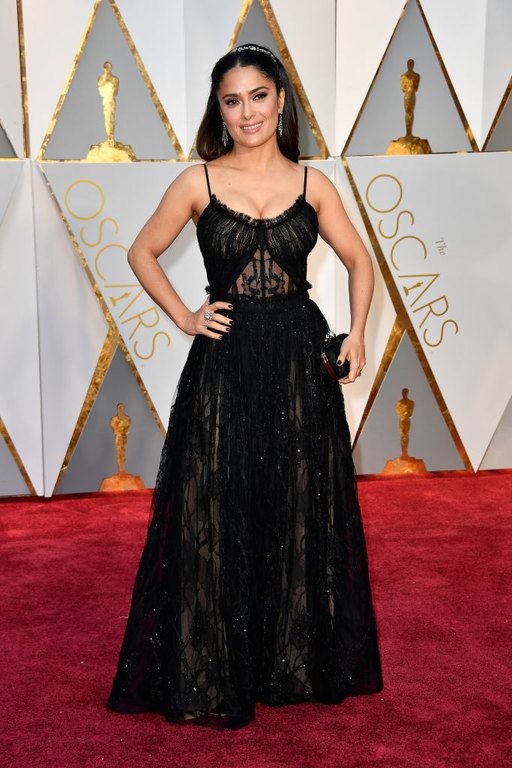 Η Salma Hayek με φόρεμα Alexander McQueen, το 2017