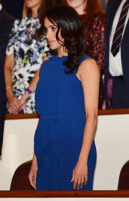 To φόρεμα της Meghan Markle πυροδότησε τις φήμες περί εγκυμοσύνης