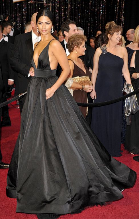 H Camila Alves με φόρεμα Kaufmanfranco, το 2011