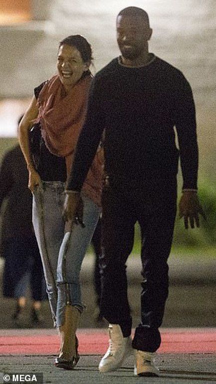 Katie Holmes-Jamie Foxx: Η σπάνια έξοδος του ζευγαριού και τα χαμόγελα