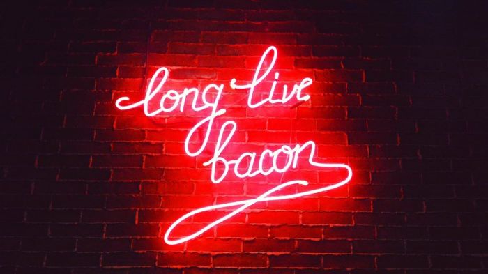 Neon light Decoration: Γιατί καθεμία θα ήθελε μία φωτεινή επιγραφή στο σπίτι της