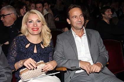 Τι τσάντα «κράτησε» η Ελένη Μενεγάκη στην πρεμιέρα του Λάκη;
