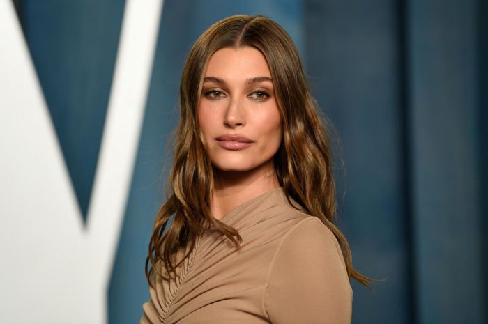 Hailey Bieber
