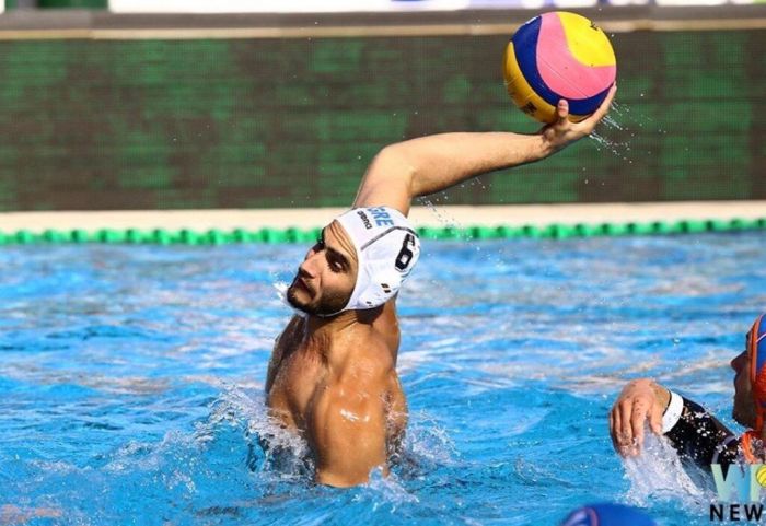 Κόνι Μεταξά: Ο κούκλος σύντροφός της μετακομίζει στην Αθήνα!Τον έχεις δει;