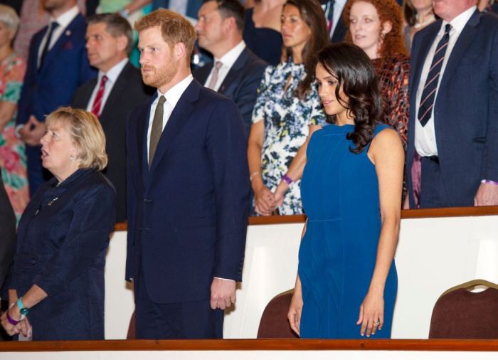 To φόρεμα της Meghan Markle πυροδότησε τις φήμες περί εγκυμοσύνης