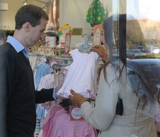 Ο William και η Kate ψωνίζουν μωρουδιακά (σαν κοινοί θνητοί)