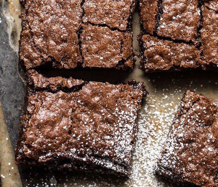 Το απόλυτο σοκολατένιο brownie που λιώνει στο στόμα