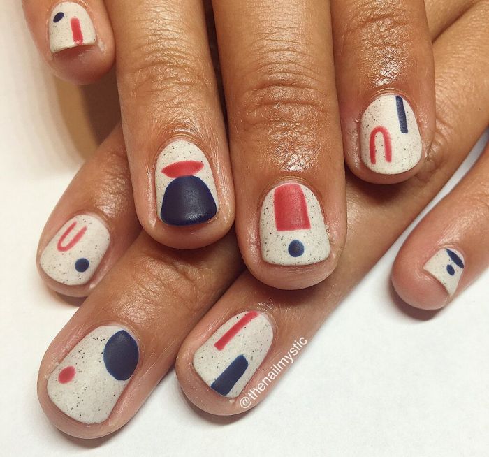 @thenailmystic