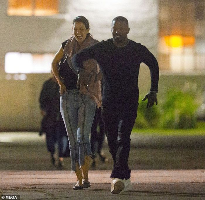 Katie Holmes-Jamie Foxx: Η σπάνια έξοδος του ζευγαριού και τα χαμόγελα