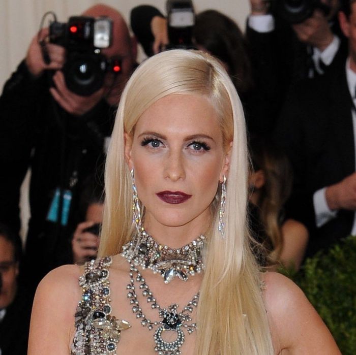Met Gala Beauty: Αυτή ήταν η πιο hot απόχρωση που φόρεσαν στα χείλη τους οι stars!