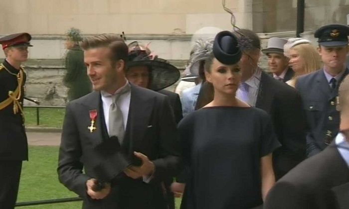 Συμβαίνει τώρα: To ζεύγος Beckham κατέφθασε στο αβαείο