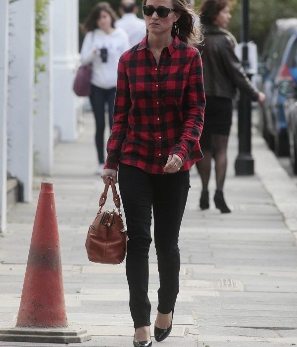 H Pippa Middleton με hipster καρό πουκάμισο