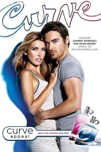 Η Audrina Patridge είναι σέξι και το δείχνει με το άρωμα της