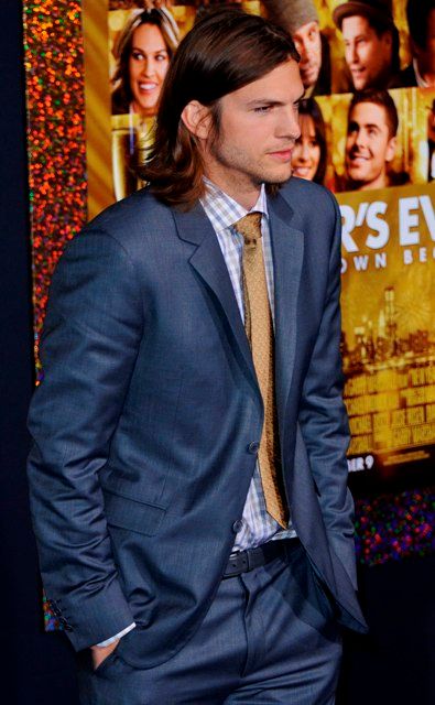 O Ashton Kutcher τώρα και σε... UFO!