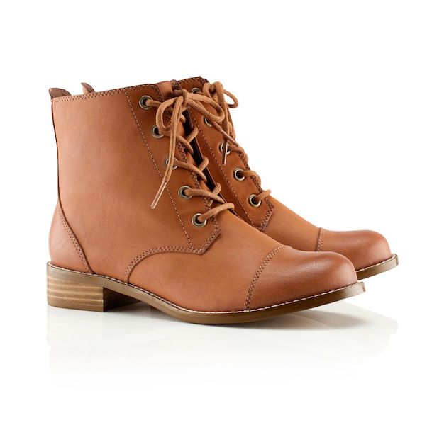 Ένα look για μπριόζες με καμπύλες