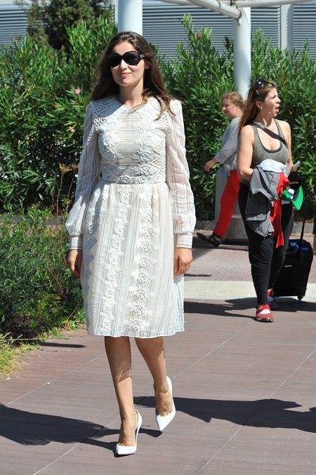 Laetitia Casta: δύο chic εμφανίσεις στη Βενετία πριν καν ξεκινήσει το φεστιβάλ