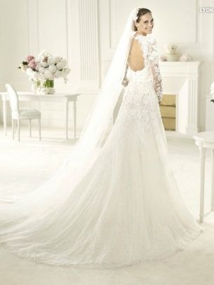 Δείτε τη νυφική συλλογή Elie by Elie Saab για την Άνοιξη του 2013
