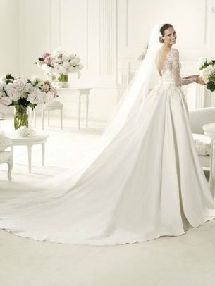 Δείτε τη νυφική συλλογή Elie by Elie Saab για την Άνοιξη του 2013