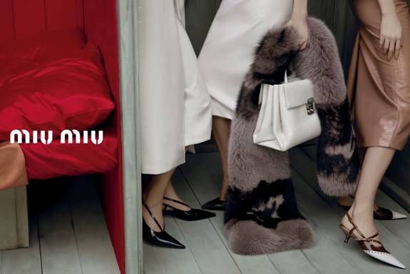 Miu Miu: αέρας αποπλάνησης στη νέα καμπάνια