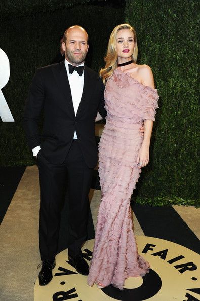 Miranda & Rosie: δύο καλλονές με Valentino στο πάρτι του Vanity Fair