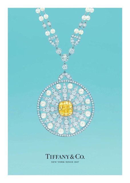 Tiffany’s: glamour και φρεσκάδα στην νέα καμπάνια