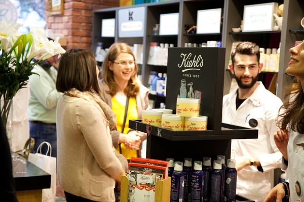 Οι stars πωλητές της Kiehl's για μια μέρα!
