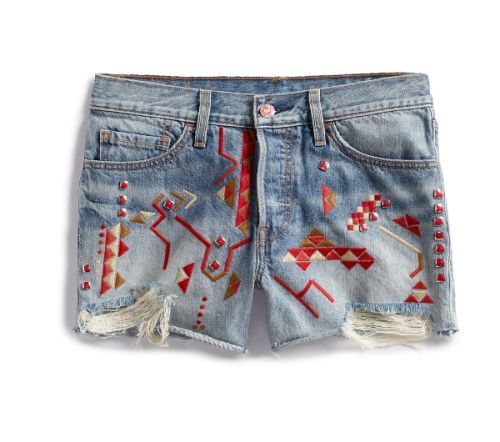 Η Levi's επανερμηνεύει κλασικά, αγαπημένα κομμάτια