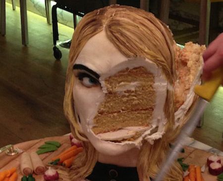 Κέρδισε γεύμα με την Cara Delevingne και την... «έφαγε»!