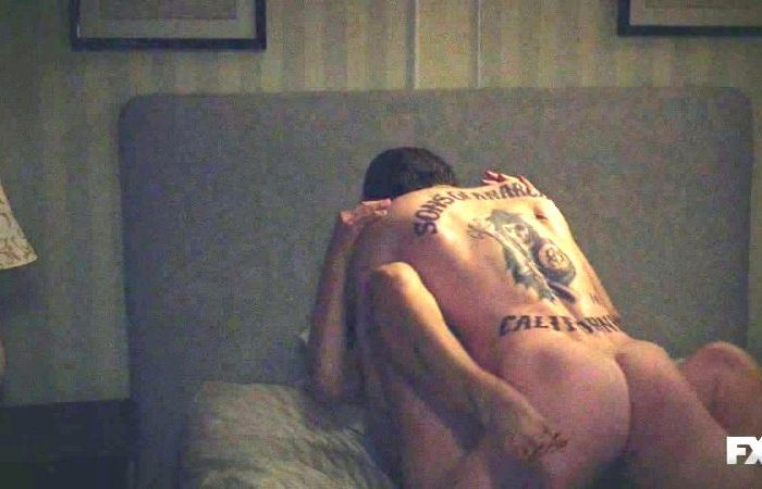 Δείτε τον πρωταγωνιστή του «Fifty shades of grey» ολόγυμνο!