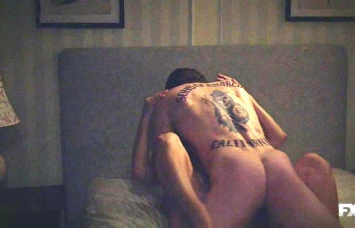 Δείτε τον πρωταγωνιστή του «Fifty shades of grey» ολόγυμνο!
