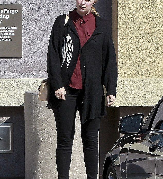 Τρομάξαμε να την αναγνωρίσουμε: Δείτε την Mischa Barton χωρίς ίχνος μακιγιάζ (φωτός)