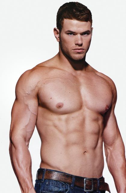Είναι ο sexy Kellan Lutz από το Twilight το νέο αγόρι της Miley;