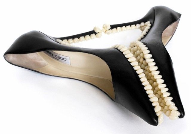 Γόβες Jimmy Choo φτιαγμένες από δόντια!