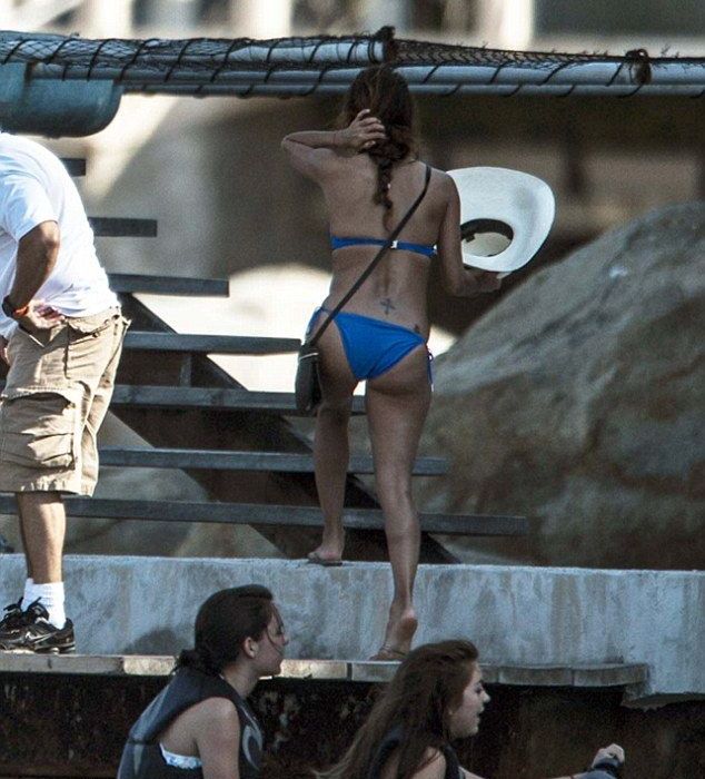 Ακόμη και τα sex symbols έχουν ατέλειες: Δείτε την Eva Longoria με μαγιό!