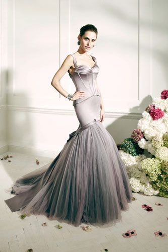 Η οικονομική σειρά του Zac Posen έχει και μαύρα νυφικά!