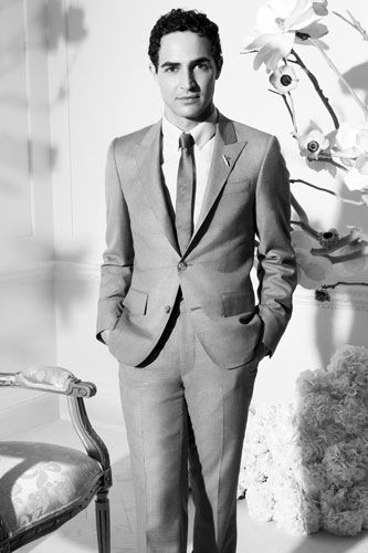Η οικονομική σειρά του Zac Posen έχει και μαύρα νυφικά!