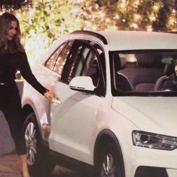 Δέσποινα Βανδή - Ντέμης Νικολαΐδης: Φωτογραφίες από το ρομαντικό τους δείπνο στη Γλυφάδα