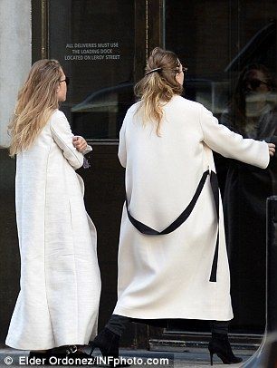 Η πρώτη εμφάνιση της Mary-Kate Olsen μετά το γάμο είναι όπως ακριβώς την περιμέναμε!
