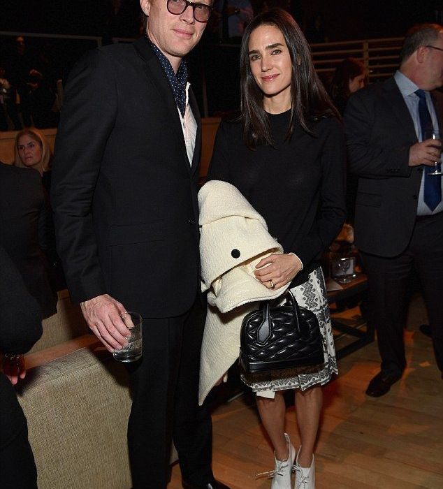 Μα δε θα γεράσει ποτέ; H Jennifer Connelly, στα 44 της, είναι υπέρλαμπρη!