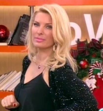 Ελένη Μενεγάκη: Το σημερινό look της είναι ιδανικό για το πρωτοχρονιάτικο ρεβεγιόν!