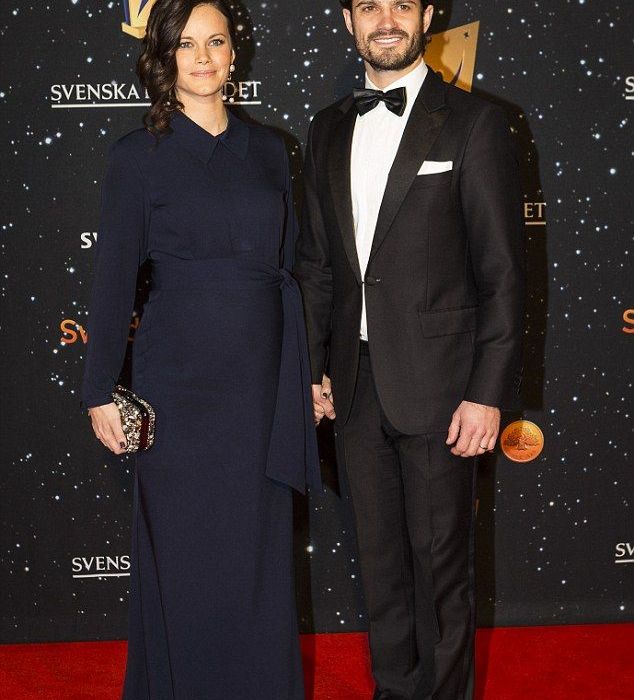 Η νέα εμφάνιση του γαλαζοαίματου «Christian Grey» είναι ακριβώς αυτό που ήθελες
