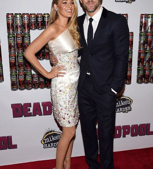 Πόσο καιρό είχαμε να δούμε την Blake Lively και τον Ryan Reynolds μαζί στο κόκκινο χαλί;