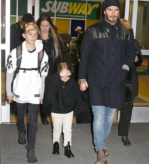 Harper Beckham: Έκλεψε την παράσταση στο αεροδρόμιο της Νέας Υόρκης
