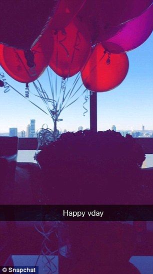 Η Kylie Jenner, η αλλαγή στα μαλλιά της και το απίστευτο δώρο για τον Άγιο Βαλεντίνο!