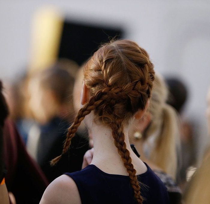NYFW: Οι 9 πιο in-fashion πλεξούδες που ΠΡΕΠΕΙ να δοκιμάσεις!