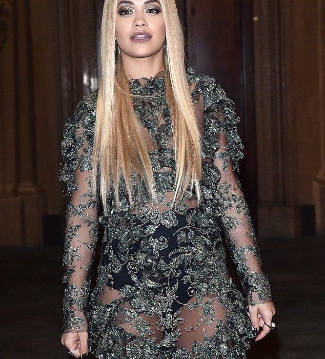 Rita Ora: Η εμφάνιση της που μας άφησε με το στόμα ανοιχτό!